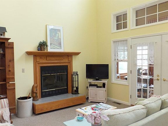 5th image of 6511 Crystal Ave