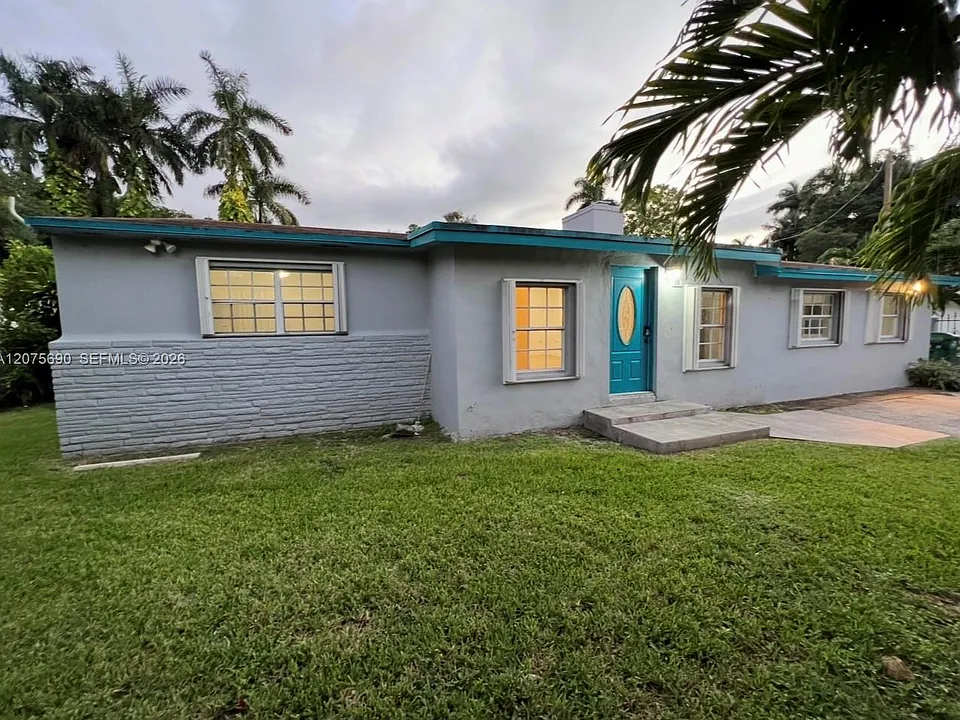 88 NW 85th St