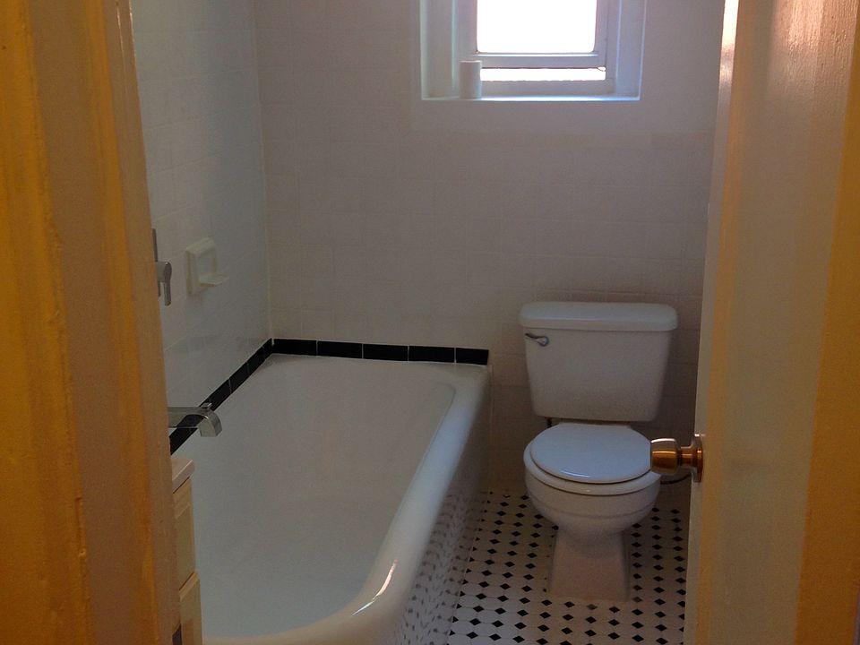 1st image of 8346 118th St APT 5D