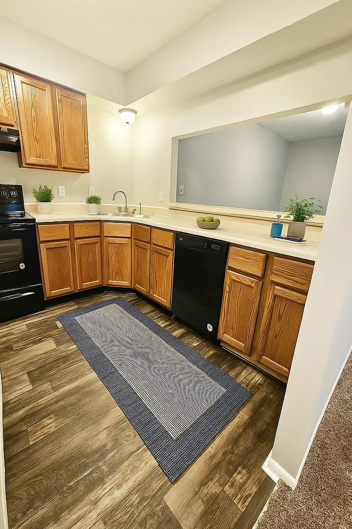 Castle Terrace Apartments — Photo 4