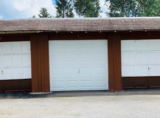 904 12th Ave, Prospect Park, PA 19076