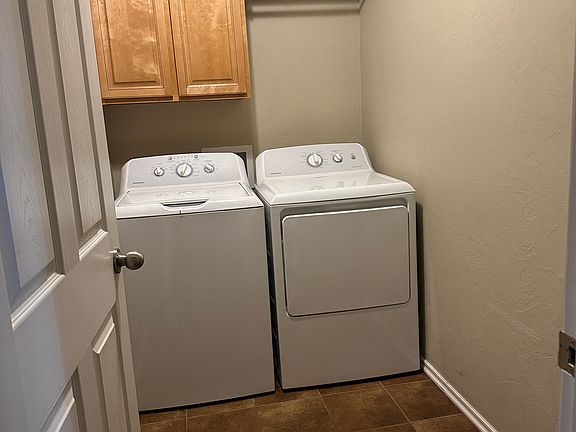 5th image of 11129 NW 6th Ter