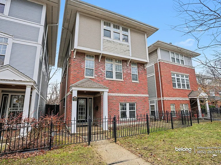 4922 S Cornell Ave #X — Photo 2