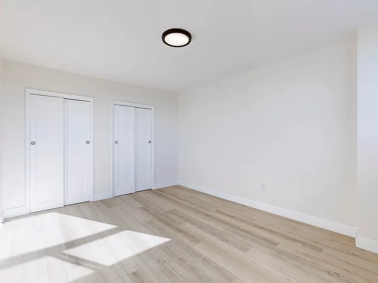 675 Martin Grove Rd — Photo 11