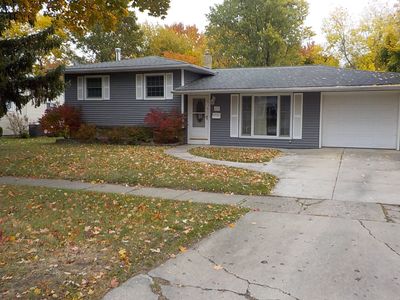 424 Sunnyside Dr, Flushing, MI, 48433