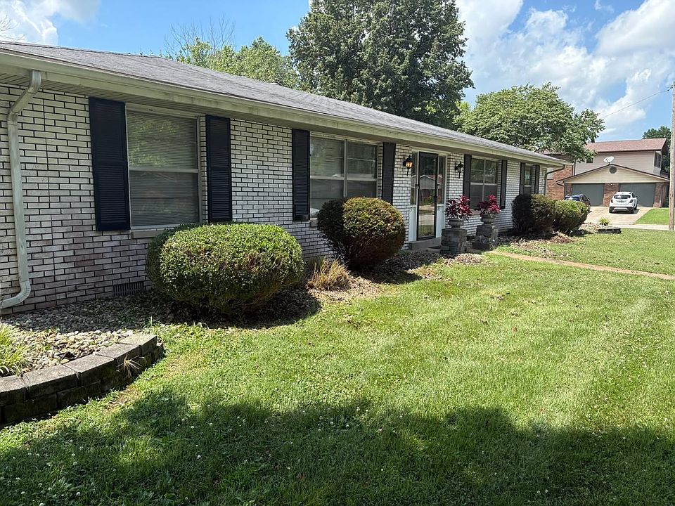 1st image of 105 Stacy Dr