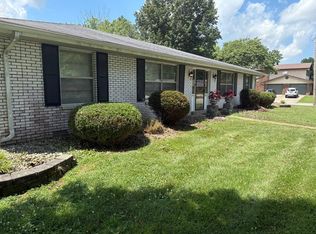 105 Stacy Dr, Fairview Heights, IL 62208