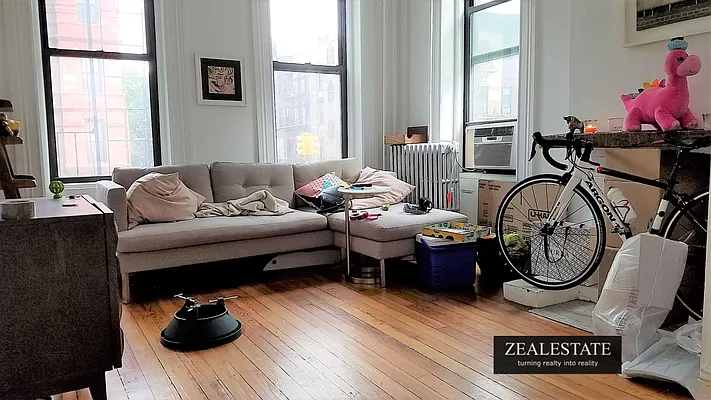 Rented by ZealEstate Group Inc | media 36