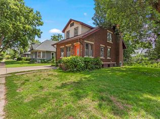 1300 Royal Ave, Pekin, IL