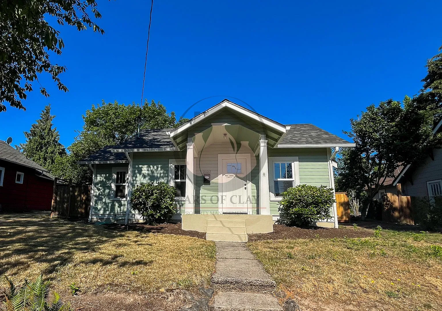 Single Level House Ready for move in! — Photo 1