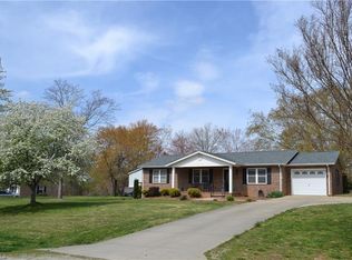 186 Victoria Cir, Madison, NC 27025