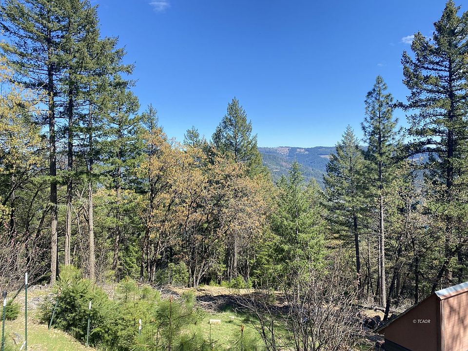 2nd image of 351 Upper Moore Gulch Rd