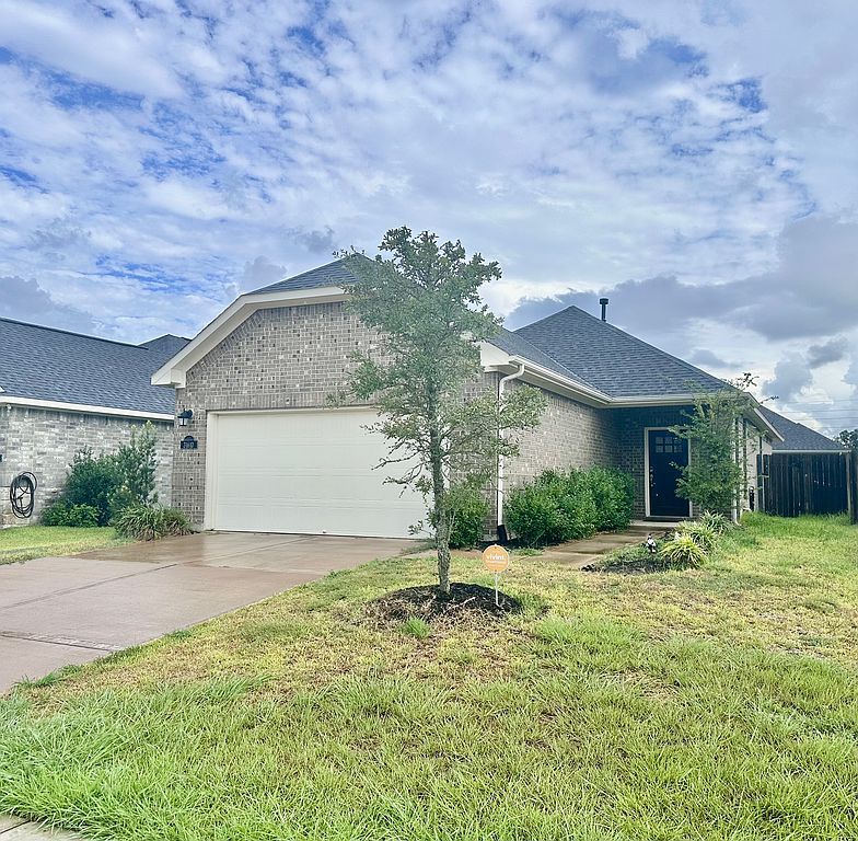 31610 Brown Fern Dr - Property Image