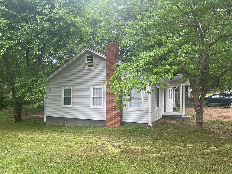 214 Shannonhouse St — Photo 3