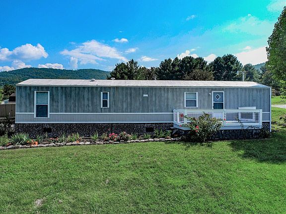 3rd image of 1556 Bullard Dr