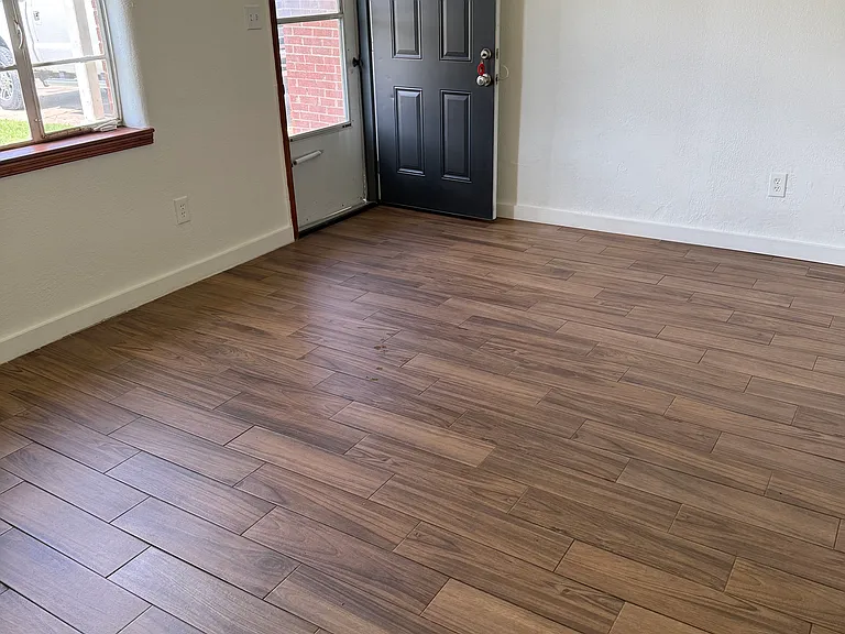 3613 Mallard Dr — Photo 2