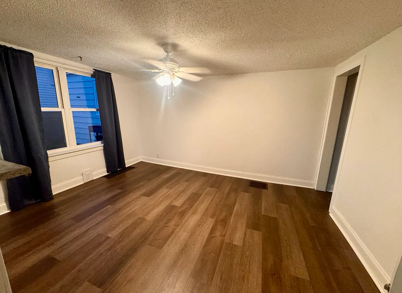 2 bed, 1000 sqft, $1,100 — Photo 1