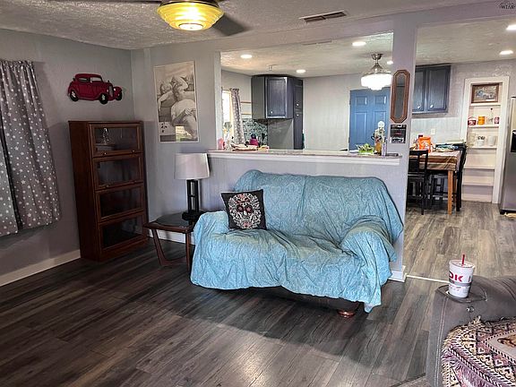 2nd image of 3143 Jacqueline Rd