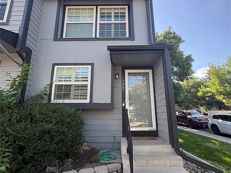 1881 Newland Ct — Photo 1