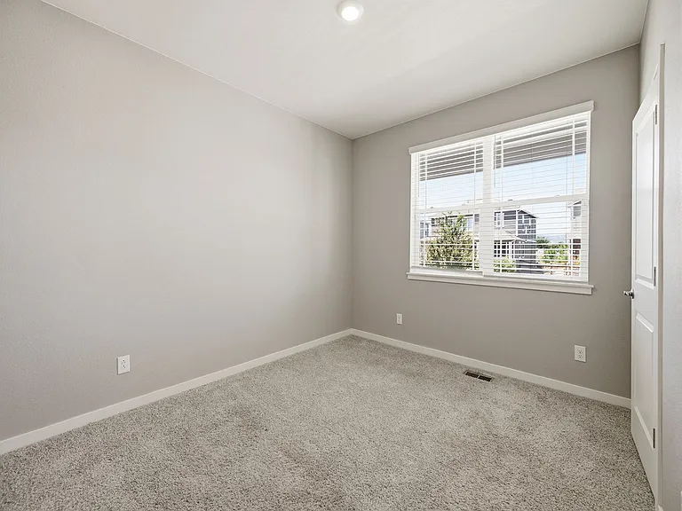 908 Rollins Den Dr — Photo 15