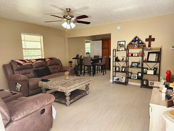 5th image of 29417 Farwell Dr