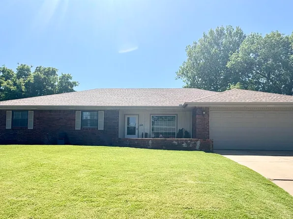 2902 Candlestick Ln, Enid, OK 73703