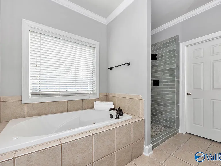108 Blackwood Dr — Photo 33