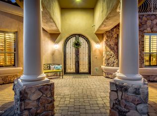 8008 E Rochelle St, Mesa, AZ 85207