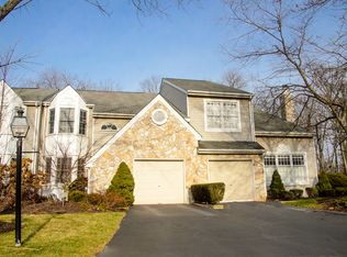 15 Bogey Cir, Doylestown, PA 18901
