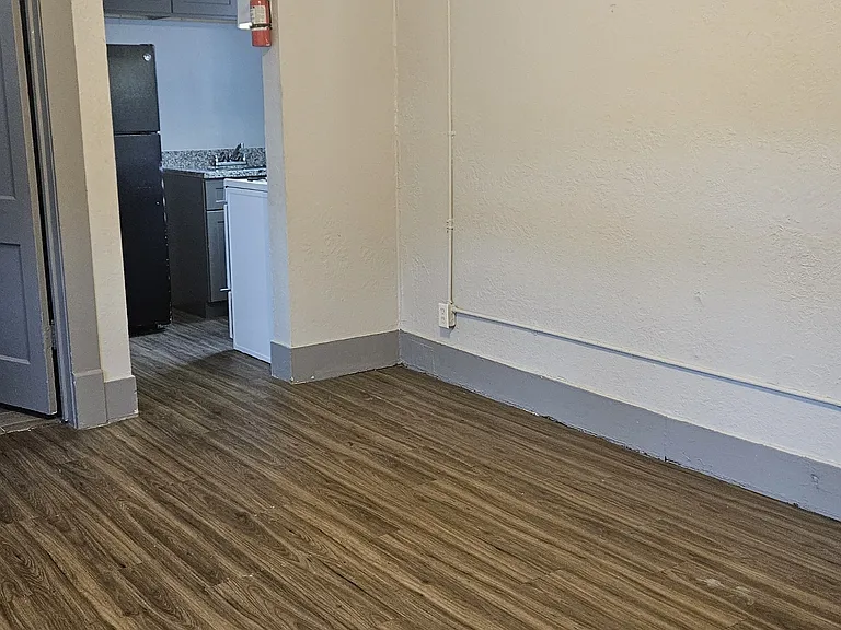 1710 Hardy St — Photo 26