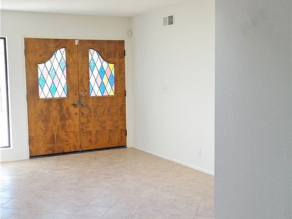 3rd image of 29455 Luzon Dr