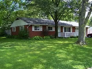 312 Hollycrest Ln photo 1