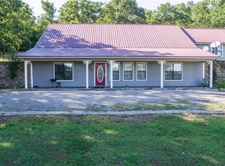 202 Hardin Ln, Pocola, OK 74902