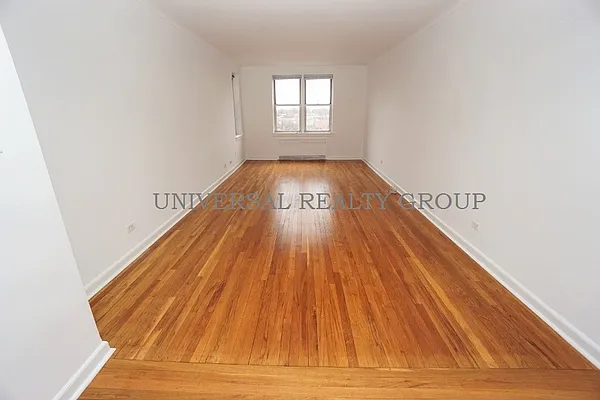 Sold by Universal Realty Group | media 22