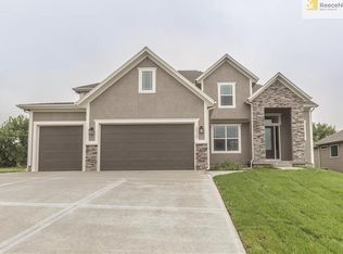 20320 79th Ter, Shawnee, KS 66218