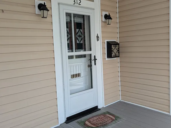 (undisclosed Address), Mount Olive, NC 28365