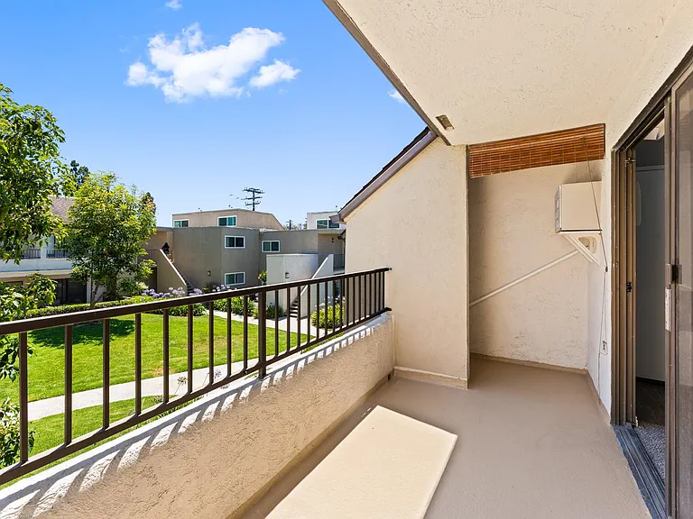 Mesa Pines Apartments — Photo 6
