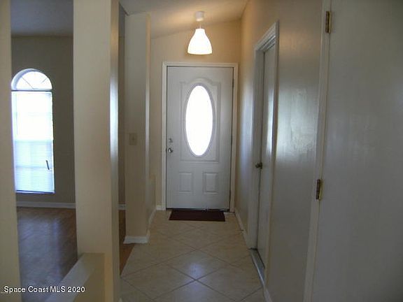 4th image of 3542 Egret Dr