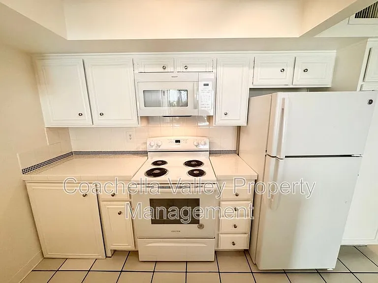 1655 E Palm Canyon Dr #513 — Photo 6