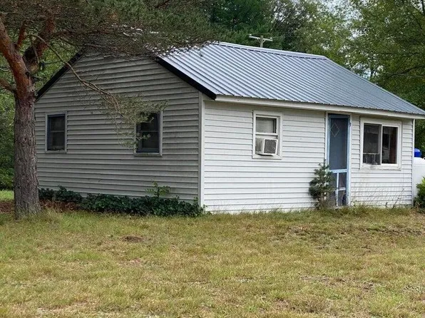 17332 2nd St, Wellston, MI 49689