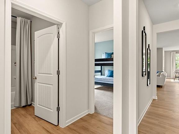 3rd image of 11 Babcock Dr NE