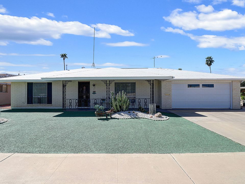 1st image of 10209 W Cameo Dr