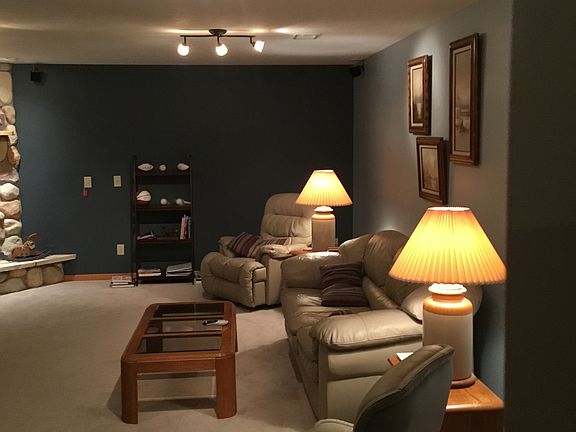 Basement - Family room