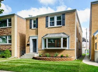 6135 N Meade Ave #2, Chicago, IL 60646