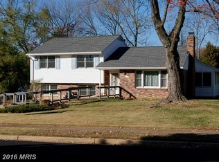 8112 Bullock Ln, Springfield, VA 22151