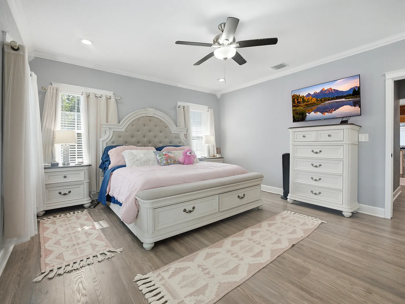 3 bed, 1890 sqft, $2,400 — Photo 4