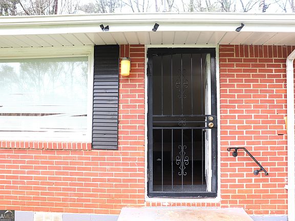 3rd image of 3513 Larkspur Ter