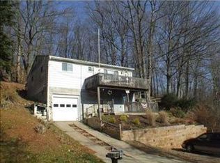 415 Wray Large Rd, Clairton, PA 15025