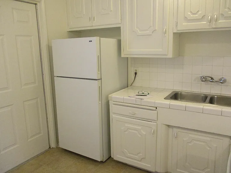 443 Flower St #A — Photo 18