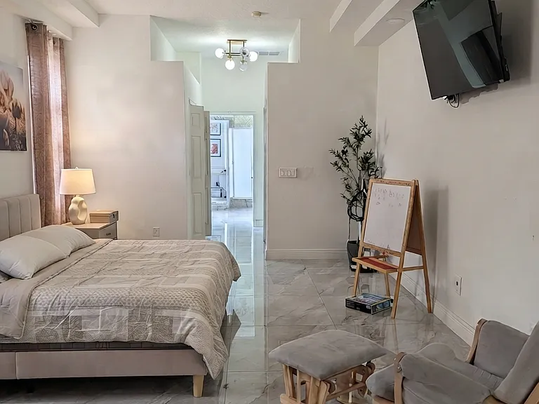 1697 Shadowmoss Cir — Photo 26